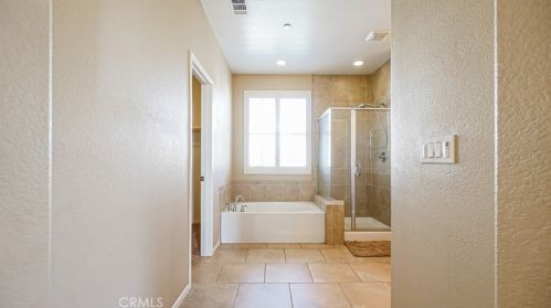 144 Compass, Irvine CA  92618-1155 exterior