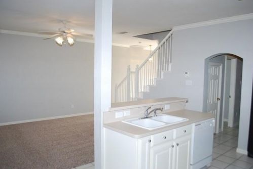 5729 Blackmon Ct, Fort Worth TX  76137-3776 exterior