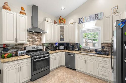 3010 Water Brk Dr, Conyers GA  30094-5630 exterior