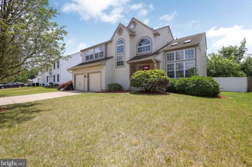 18 Orlando Dr, Erial, NJ 08081-4481