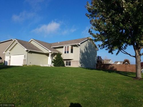 201 Summerfield Ln, Waverly, MN 55390-5532