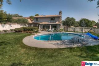 9205 Adams St, Omaha, NE 68127-4065