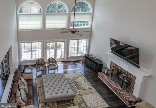54 Ettl Cir, Princeton NJ  08540-2327 exterior