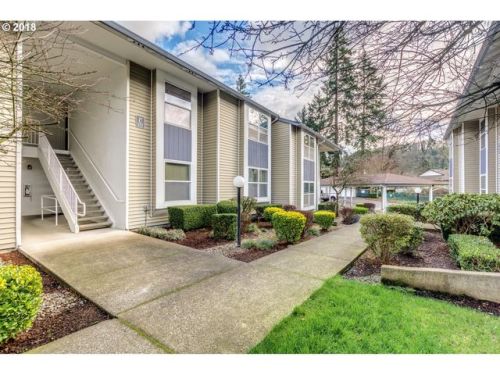 4638 Powell Blvd, Damascus OR  exterior
