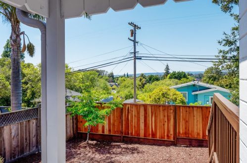 412 Monterey Ave, Capitola CA  95010-3614 exterior