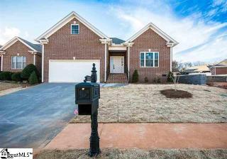 217 Redspire Dr, Greenville, SC 29617-8161