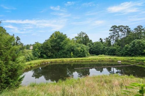 3779 Shadow Ridge Dr, High Point NC  27265-8406 exterior