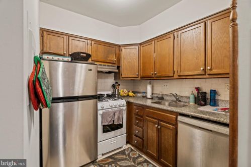 716 10th St, Philadelphia PA 19148-5006 exterior