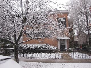 7064 Damen Ave, Chicago IL  60636-3266 exterior