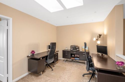 8230 White Fir Ln, Anaheim, CA 92808-2307