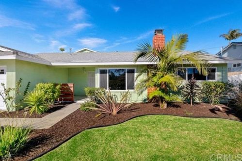 3160 Canyon St, Carlsbad, CA 92008-1120