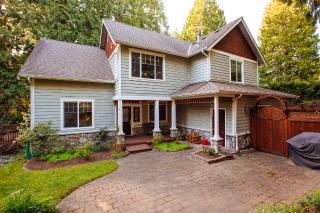 9735 198th St, Bothell, WA 98011-2329