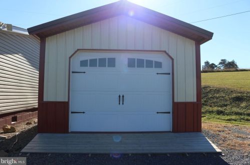 120 Dewey Dr, Maysville WV  26833 exterior