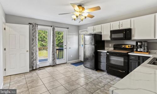 16917 Hampshire Dr, Williamsport MD  21795-3180 exterior