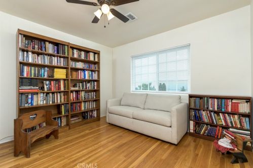 3451 Mevel Pl, Glendale CA  91214-1141 exterior