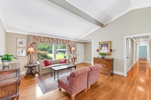 217 Hillside Dr, Atlanta GA  30342-3623 exterior