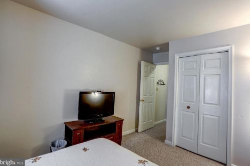 1843 Spring Ridge Ln, Lancaster PA  17603-6794 exterior