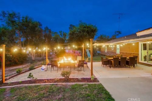 1566 La Vine Ln, Vista CA  92084-7268 exterior