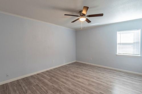 1401 Inwood Blvd, Garland TX 75042-8112 exterior