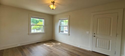 105 Luzena Ave, Vacaville, CA 95688-4432