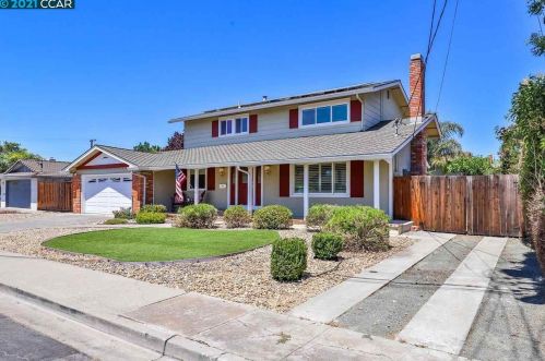 3719 Parkmall Ct, Concord CA  94519-1421 exterior