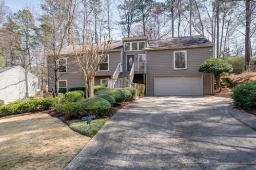 2751 Georgian Ter, Marietta, GA 30068-3625