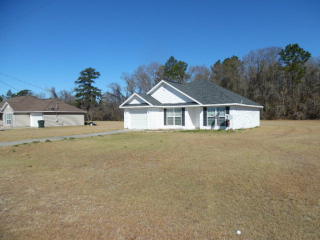 4065 Meadow Cir, Blackshear, GA 31516-8544