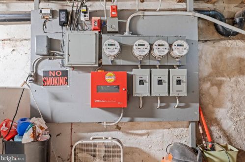 716 10th St, Philadelphia PA 19148-5006 exterior