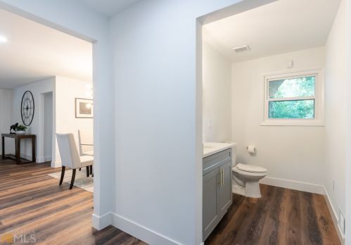 2892 Humphries Dr, Atlanta GA  30354-2434 exterior