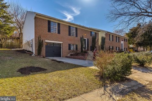 69 Barrensdale Dr, Severna Park, MD 21146-4810
