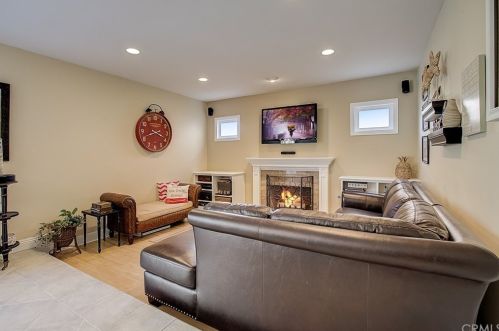 14912 Elm Ave, Irvine CA  92606-2611 exterior