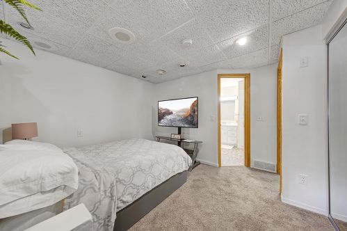 2070 Ivy St, Saint Paul MN  55109-4029 exterior
