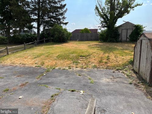 1321 Spg Rd, Carlisle PA  17013-1557 exterior