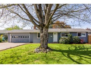 1151 Quinalt St, Springfield OR  97477-2639 exterior