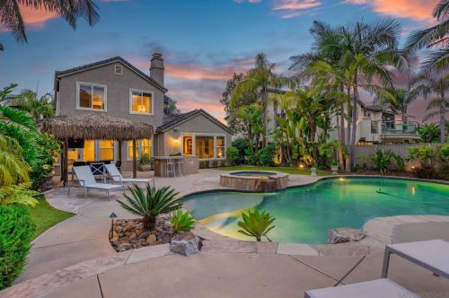 6773 Lonicera St, Carlsbad, CA 92011-3434