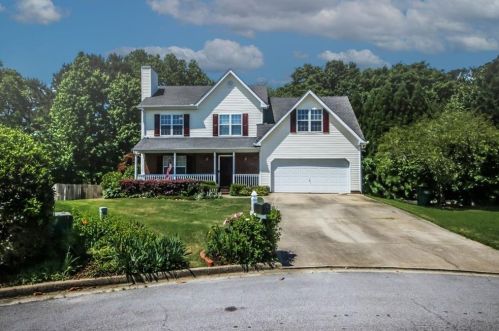 528 Bradford Town Ct, Loganville, GA 30052-8992