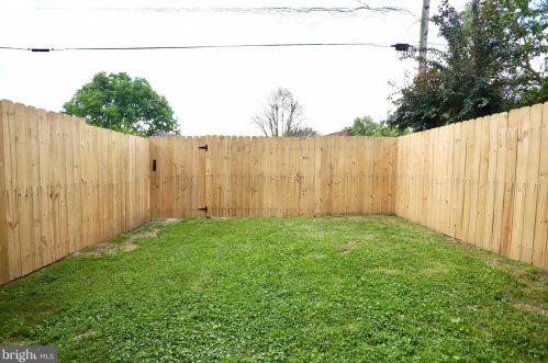 828 Fremont St, Lancaster PA  17603-5442 exterior