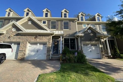 1904 Whitney Ln, Allendale, NJ 07401-1759