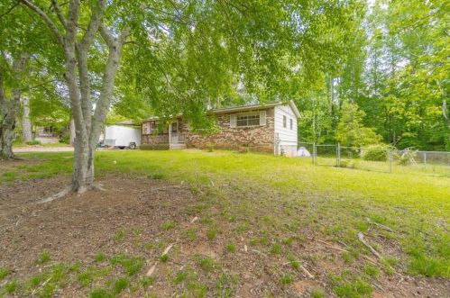 1702 Live Oak Dr, Kennesaw, GA 30152-3308