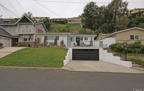 4010 Bluff St, Torrance CA  90505-6364 exterior