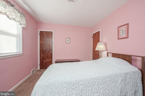 5142 Garfield Ave, Camden NJ 08109-1756 exterior