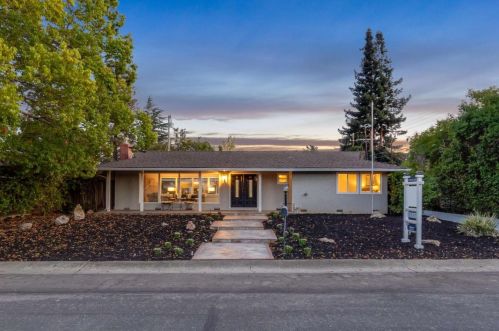 1680 Jones Ln, Los Altos, CA 94024-7234