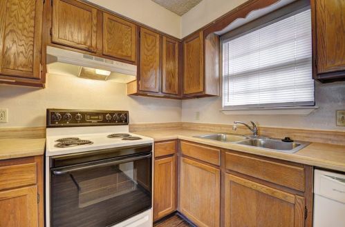 6321 Richland Plaza Dr, Fort Worth TX  76180-1581 exterior