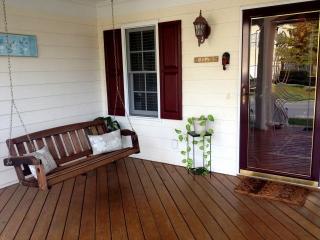 106 Rosenberry Hills Dr, Cary NC  27513-2776 exterior