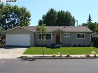7610 Gardella Dr, Pleasanton, CA 94568-1806
