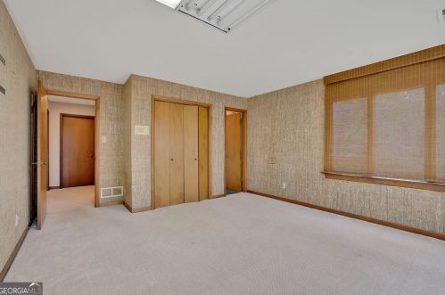 120 Huntcliff Pt, Atlanta GA  30350-1601 exterior
