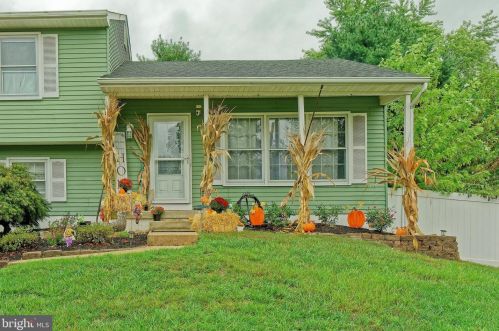 104 Hampton Ct, Erial, NJ 08081-9449