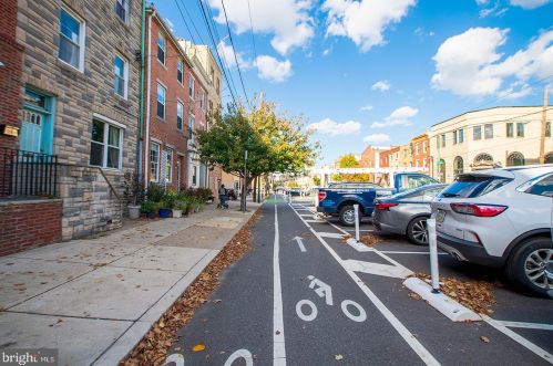 915 11th St, Philadelphia PA  19147-1101 exterior