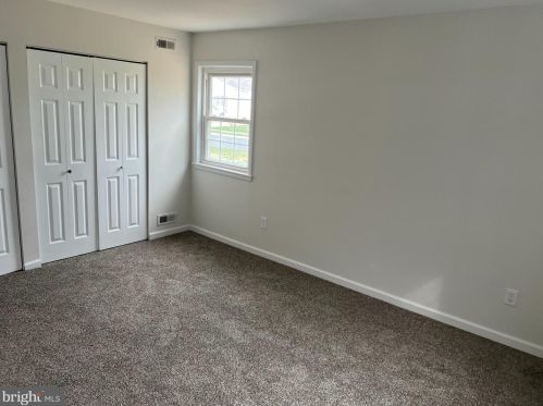 11 Sassafras Ln, Auburn, NJ 08085-1445