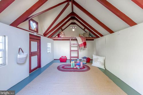 430 Princeton Rd, Tavistock NJ exterior